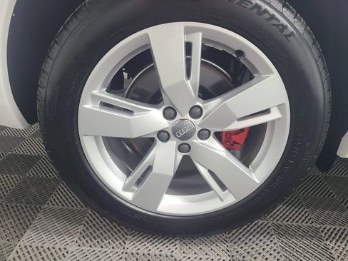Used 2019 Audi Q5 2.0T Premium Plus AWD/4WD image 16