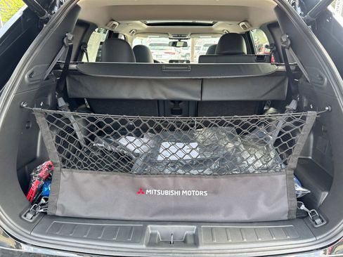 New 2025 Mitsubishi Outlander SEL image 8