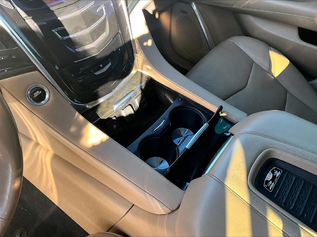 Used 2018 Cadillac Escalade ESV Platinum AWD/4WD image 14