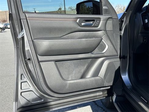 New 2026 Nissan Armada Platinum image 11