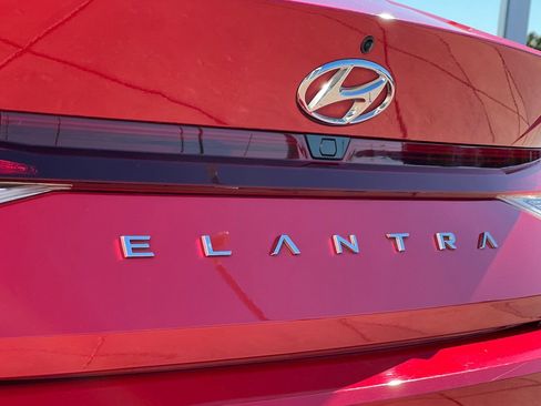 Used 2023 Hyundai Elantra SEL w/ Cargo Package image 32