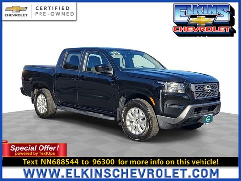 Used 2022 Nissan Frontier SV image 1