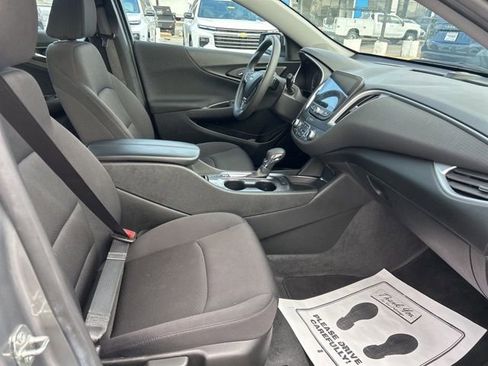 Used 2024 Chevrolet Malibu LT image 31
