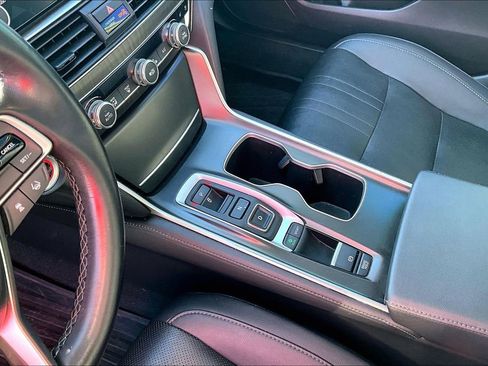 Used 2020 Honda Accord Touring image 18