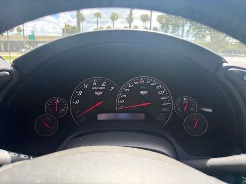 Used 2013 Chevrolet Corvette Grand Sport w/ Battery Protection Package RWD image 9