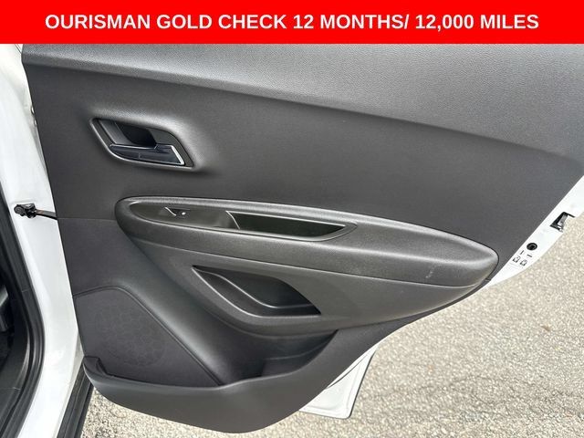 Used 2020 Chevrolet Trax LT AWD/4WD image 12