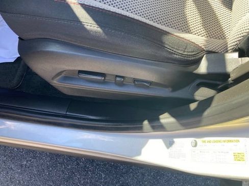 Used 2017 Chevrolet Equinox LS FWD image 17