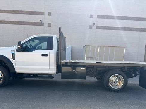 Used 2018 Ford F550 2WD Regular Cab Super Duty image 6