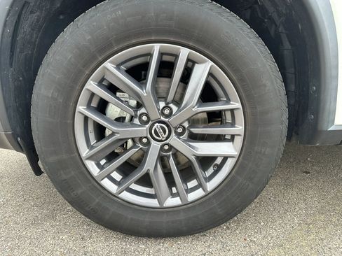 Used 2021 Nissan Rogue S AWD/4WD image 19