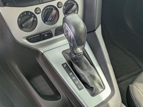 Used 2012 Ford Focus SE FWD image 12