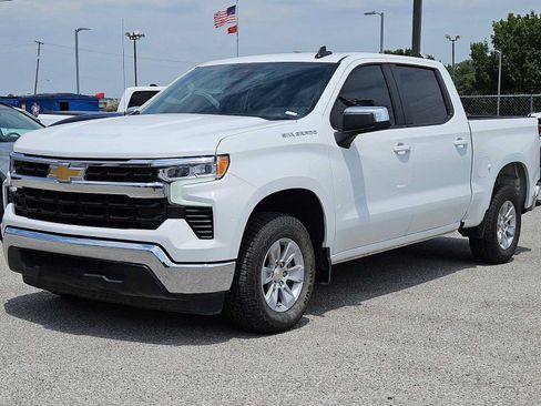 Used 2025 Chevrolet Silverado 1500 LT RWD image 11