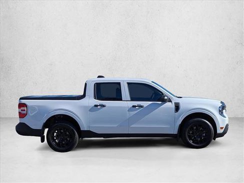 Used 2025 Ford Maverick XL w/ Equipment Group 102A image 4