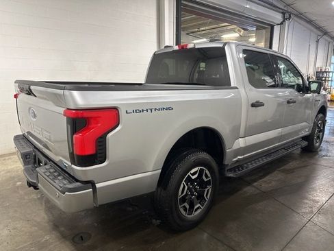 Used 2023 Ford F150 Lightning XLT image 4