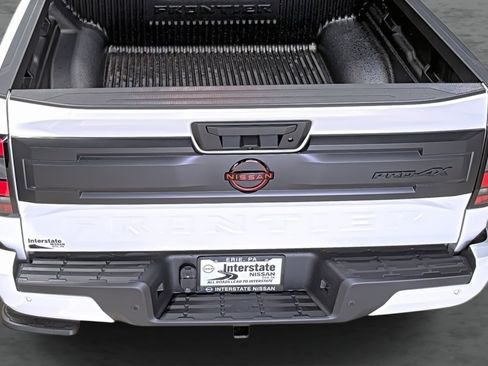 New 2026 Nissan Frontier PRO-4X w/ Tow Package AWD/4WD image 12
