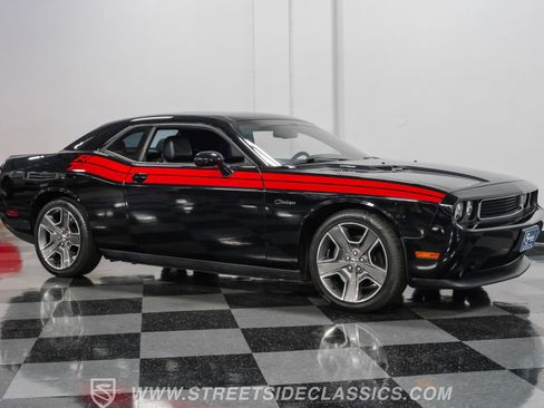 Used 2012 Dodge Challenger R/T image 14