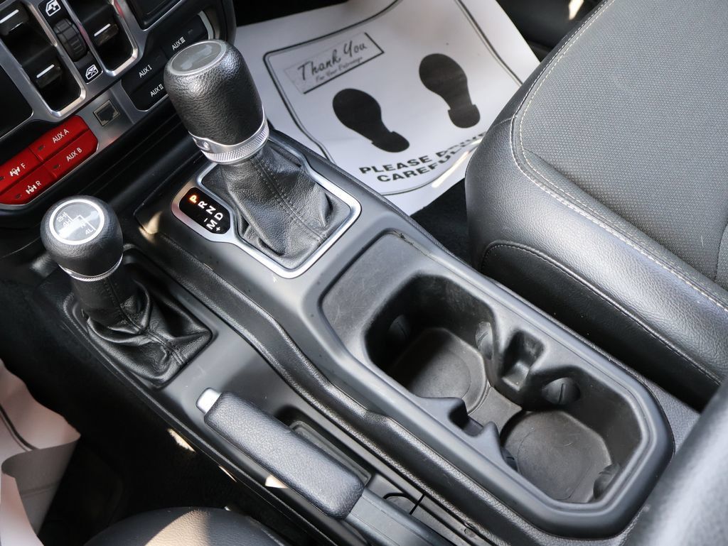 Used 2020 Jeep Wrangler Unlimited Sport AWD/4WD image 36