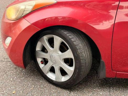 Used 2013 Hyundai Elantra Limited w/ Technology Pkg FWD image 9