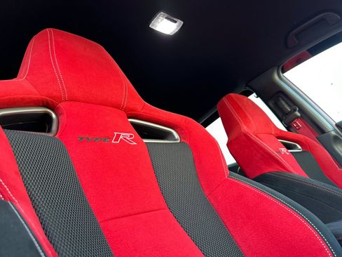 Used 2018 Honda Civic Type R image 20