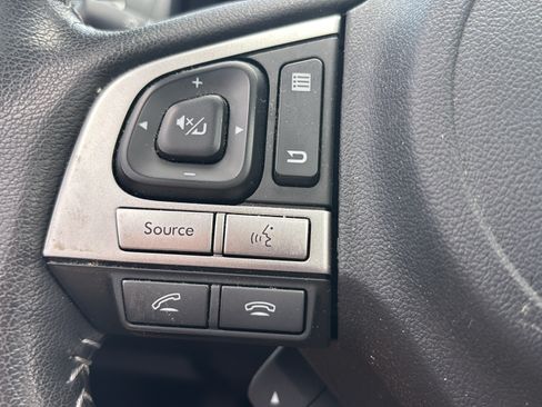 Used 2018 Subaru Forester 2.5i Touring w/ Popular Package #3B AWD/4WD image 23