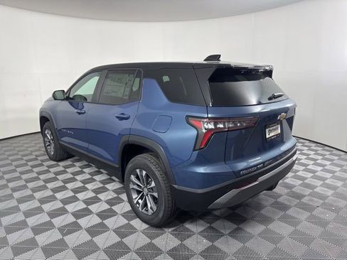 New 2026 Chevrolet Equinox LT w/ Convenience Package II AWD/4WD image 5