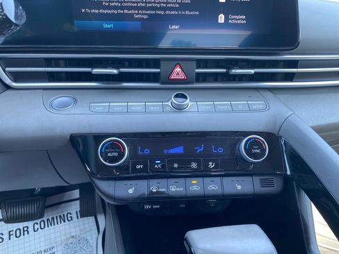Certified 2023 Hyundai Elantra SEL w/ Convenience Package FWD image 18