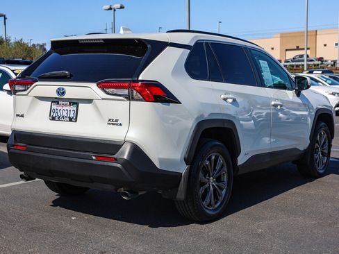 Used 2022 Toyota RAV4 XLE Premium AWD/4WD image 24