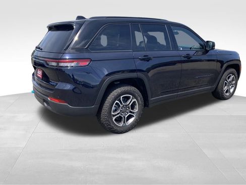 New 2024 Jeep Grand Cherokee Trailhawk w/ Luxury Tech Group III image 5