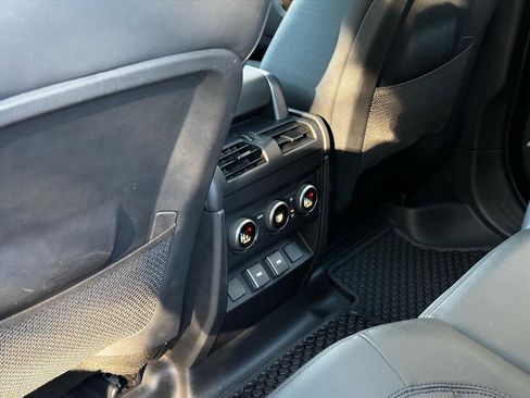 Used 2023 Land Rover Defender 110 V8 image 20