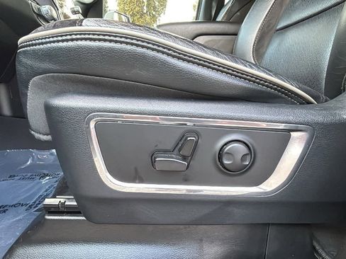 Used 2025 RAM 1500 Laramie image 23