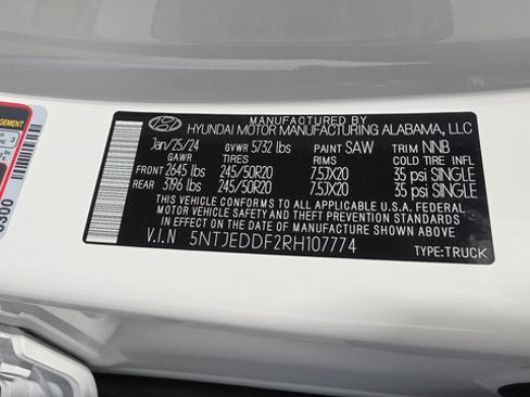 Used 2024 Hyundai Santa Cruz Limited AWD/4WD image 40