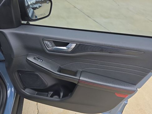 Used 2024 Ford Escape ST-Line w/ Equipment Group 301A image 15