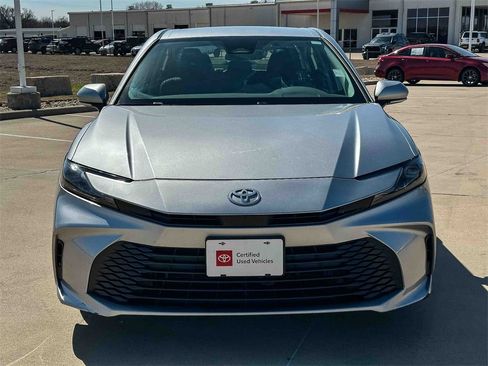 Certified 2025 Toyota Camry LE image 7