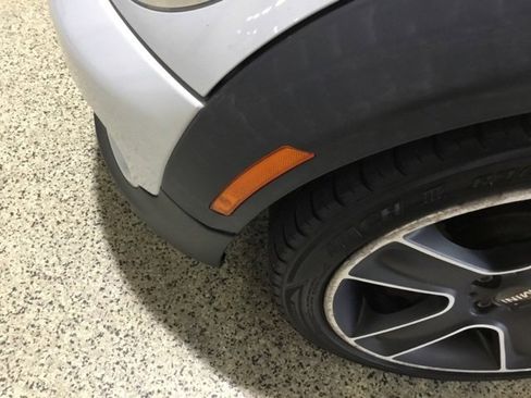 Used 2011 MINI Cooper Clubman S image 11