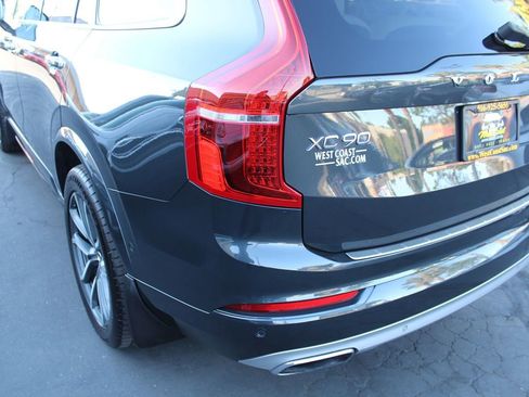 Used 2017 Volvo XC90 T6 Momentum w/ Vision Package image 17