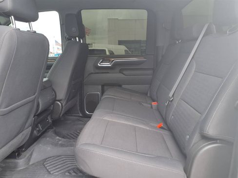 Used 2024 Chevrolet Silverado 2500 LT AWD/4WD image 24