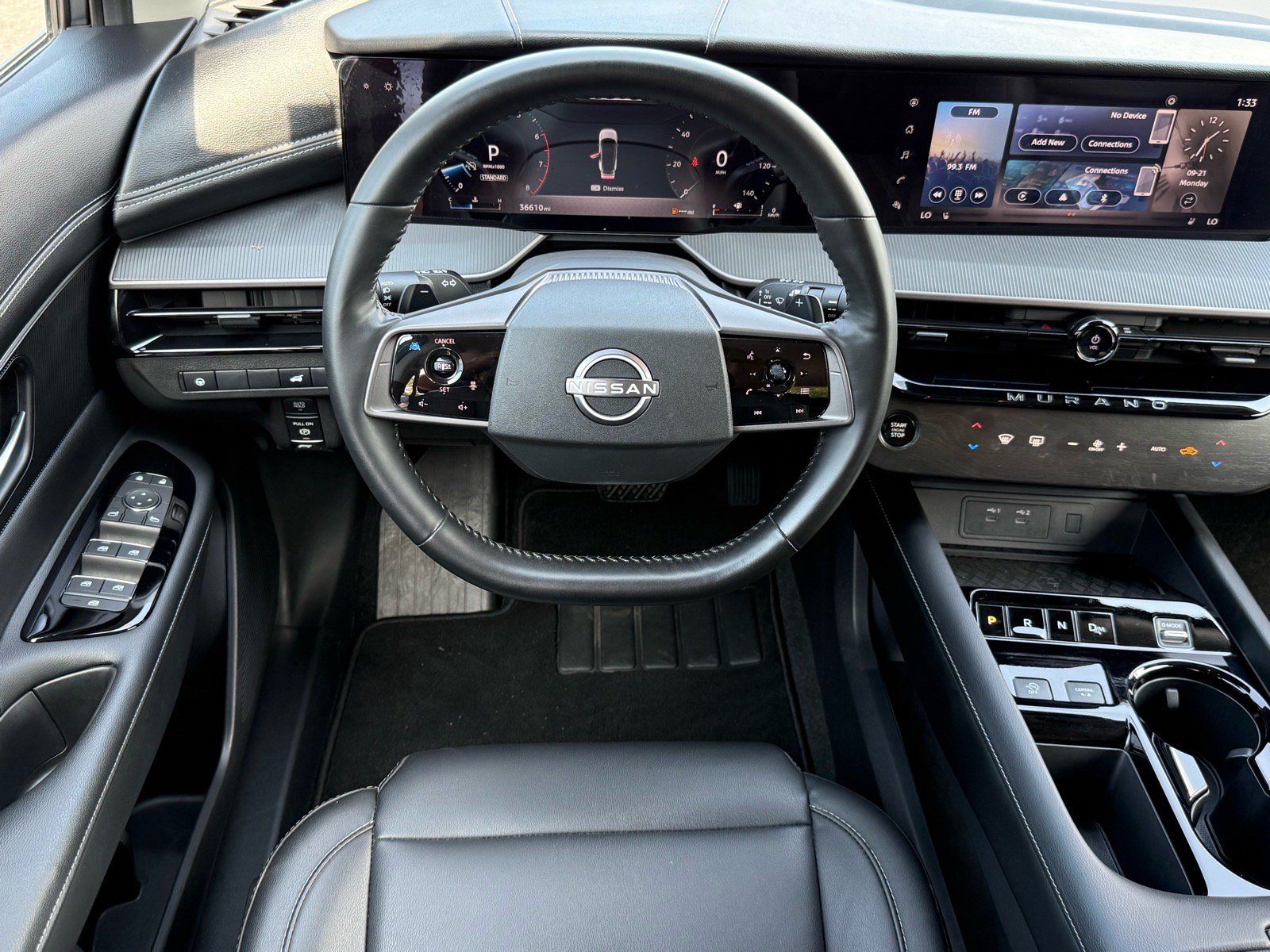 Used 2025 Nissan Murano SV AWD/4WD image 8