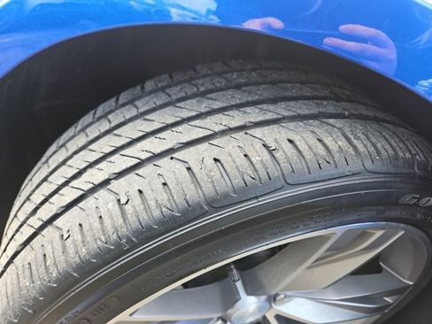 Used 2018 Chevrolet Camaro LT w/ RS Package image 28