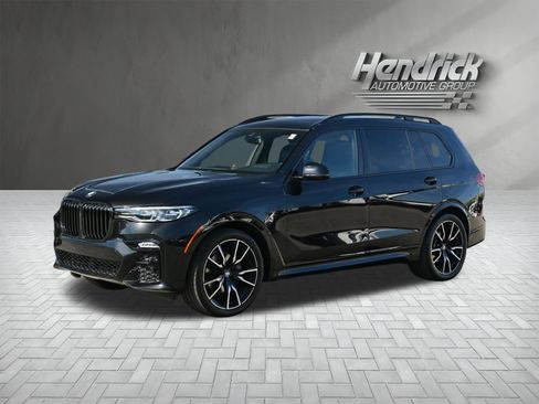 Used 2022 BMW X7 xDrive40i w/ M Sport Package image 8