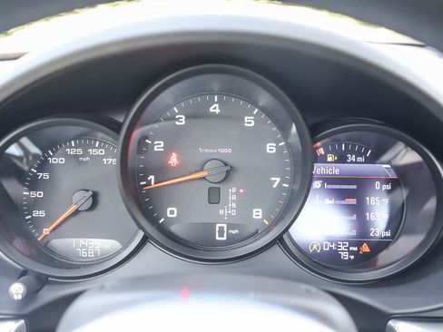 Used 2021 Porsche 718 Cayman RWD image 50