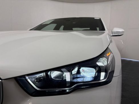 Certified 2024 BMW 530i w/ Premium Package RWD image 9