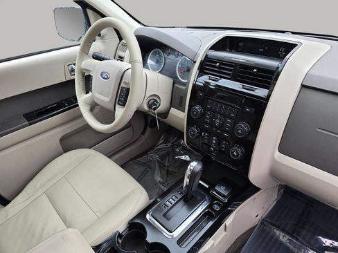 Used 2010 Ford Escape 4WD Hybrid image 25