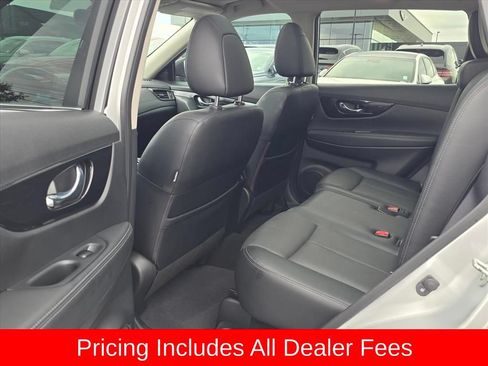 Used 2018 Nissan Rogue SL w/ Premium Package FWD image 10