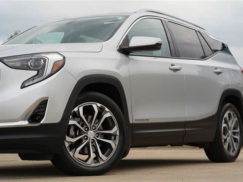 Used 2019 GMC Terrain SLT w/ Preferred Package FWD image 11