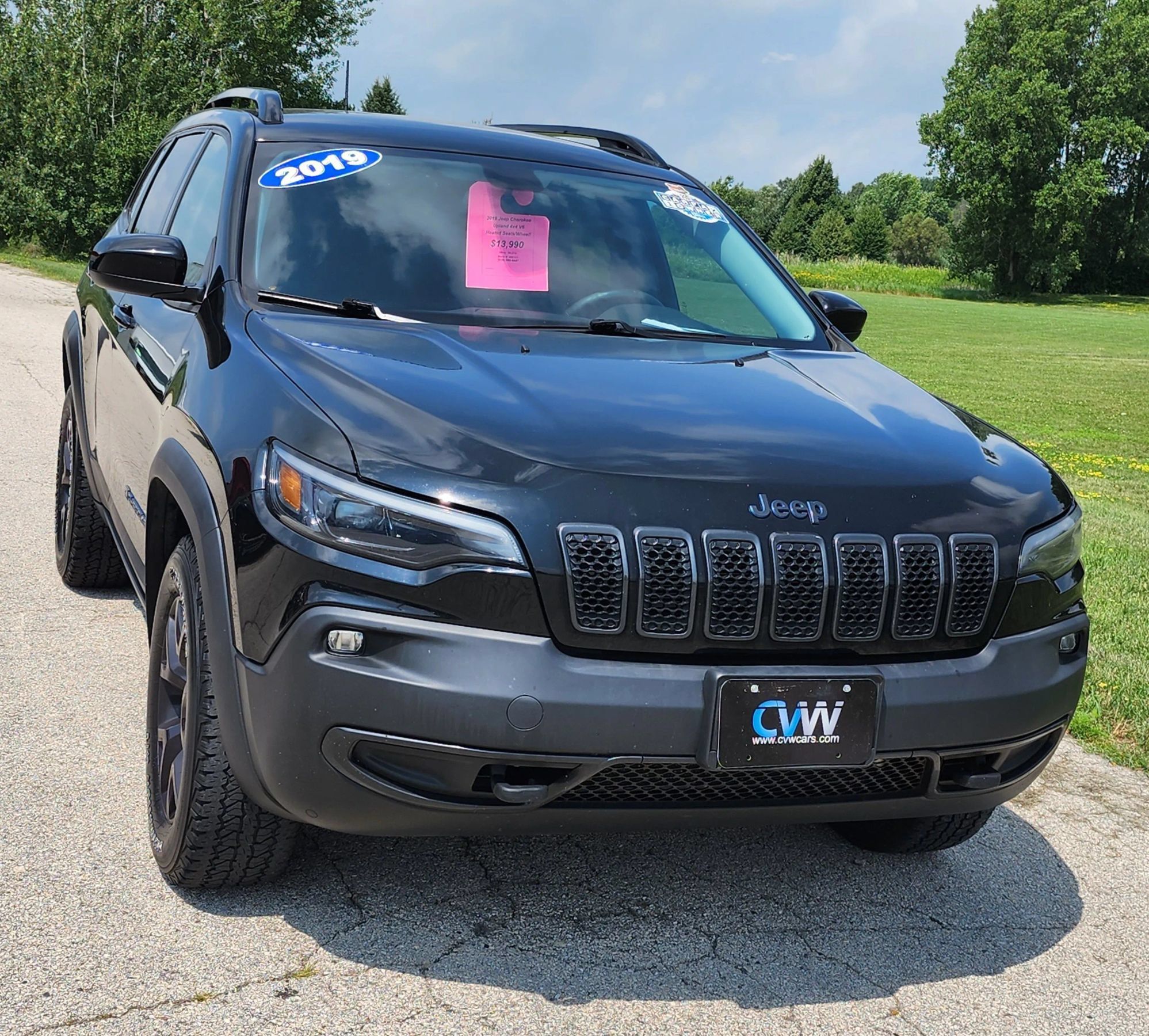 Used 2019 Jeep Cherokee Latitude AWD/4WD image 5