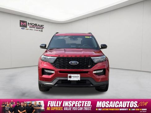 Used 2024 Ford Explorer ST w/ Equipment Group 401A AWD/4WD image 2