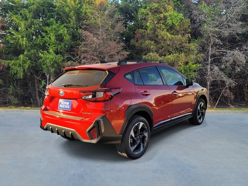New 2025 Subaru Crosstrek 2.5i Limited w/ Crosstrek Mirror Package image 16