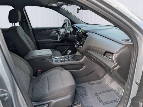 Used 2023 Chevrolet Traverse LT w/ LPO, Floor Liner Package AWD/4WD image 8