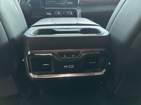 Used 2024 GMC Sierra 1500 Denali Ultimate image 32