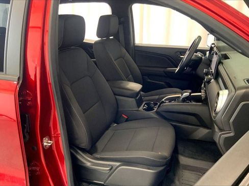 Used 2023 Chevrolet Colorado LT RWD image 16