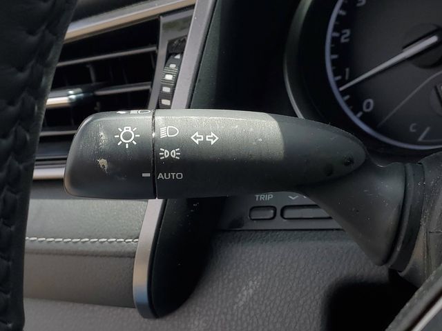 Used 2024 Toyota Camry SE FWD image 17